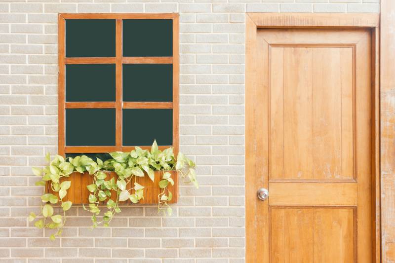 Faire remplacer ses fenêtres ou sa porte d'entrée par un professionnel proche de Yvetot 76